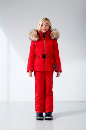 Куртка горнолыжная Poivre Blanc с иск.мехом W21-1003-JRGL/A красный в Новороссийске